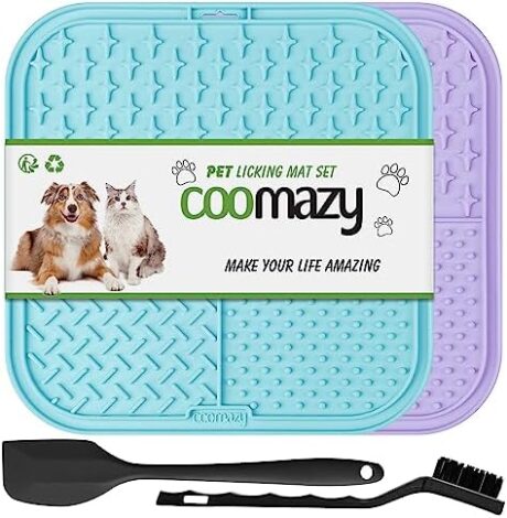 Coomazy Lick Mat for Dog and Cat, Slow Feeder & Non-Slip Design, Boredom and Anxiety Reducer, Suitable for Food, Treats, Yogurt, Peanut Butter and Liver Paste, Non-Toxic, Blue & Purple